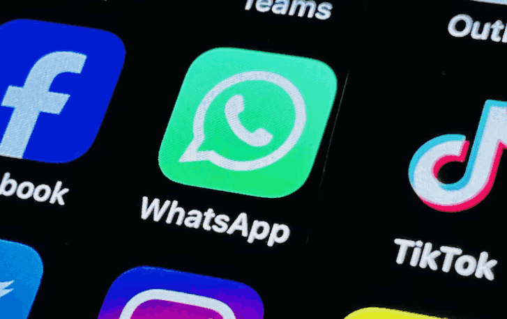 1716534461859061554.png WhatsApp.png